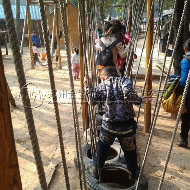 吊樁_體能樂園